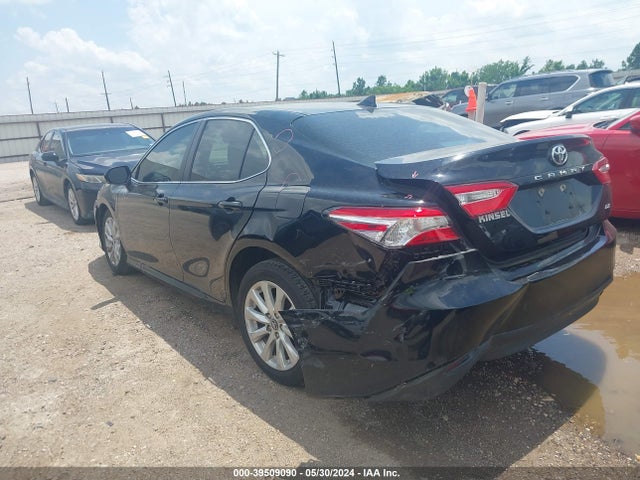 Toyota CAMRY LE 2020 4T1L11AKXLU866734 Image 3