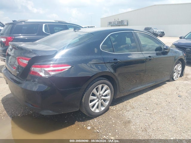 Toyota CAMRY LE 2020 4T1L11AKXLU866734 Image 4