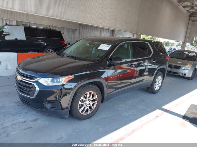 Chevrolet Traverse Ls 2018 1GNERFKW8JJ276767 Image 2