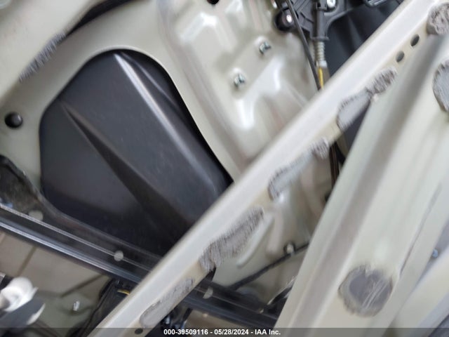 Chevrolet Traverse Ls 2018 1GNERFKW8JJ276767 Image 5