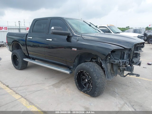 2017 1C6RR7LT8HS627418 main image