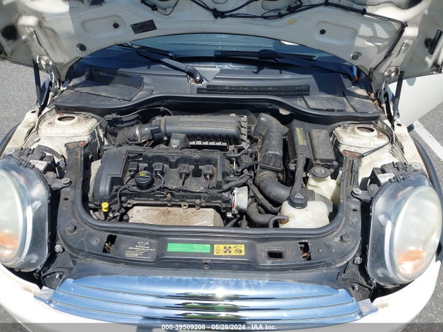 2008 MINI COOPER WMWMF33568TT67016 Photo 9