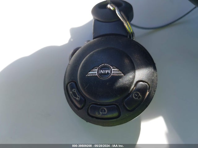 2008 MINI COOPER WMWMF33568TT67016 Photo 10
