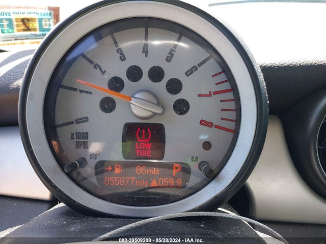 2008 MINI COOPER WMWMF33568TT67016 Photo 6