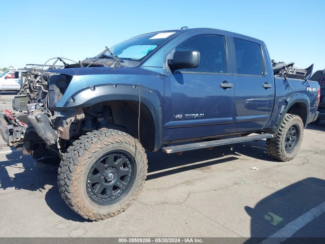 Nissan Titan Pro-4x 2015 1N6AA0EC6FN506414 Image 2