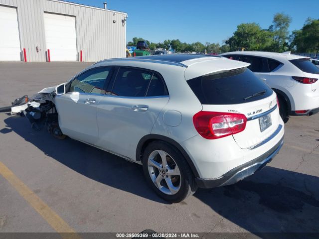 WDCTG4GB0JJ426767 Mercedes-Benz Gla 250 4matic