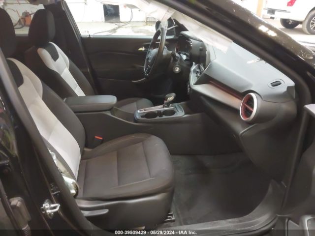 KL77LGE2XRC017440 Chevrolet Trax Fwd 1rs