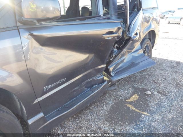 2C4RDGEG5KR671540 Dodge Grand Caravan Gt