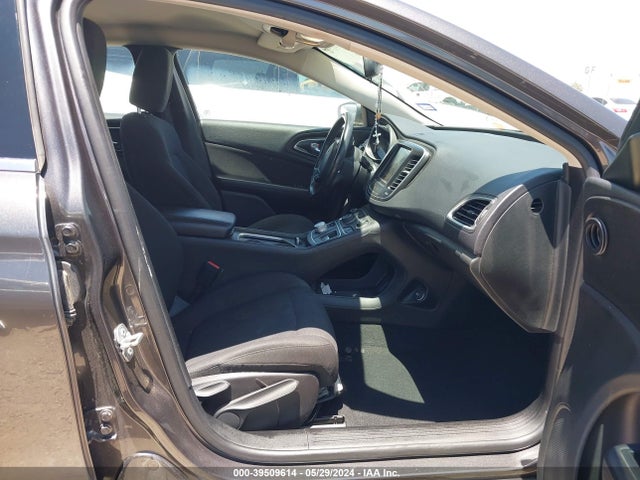 1C3CCCAB8FN683779 Chrysler 200 Limited