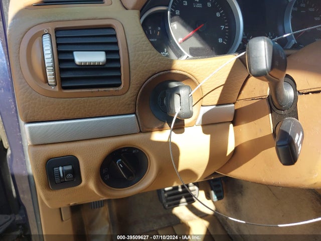 2004 PORSCHE CAYENNE WP1AB29P64LA61463 Photo 10