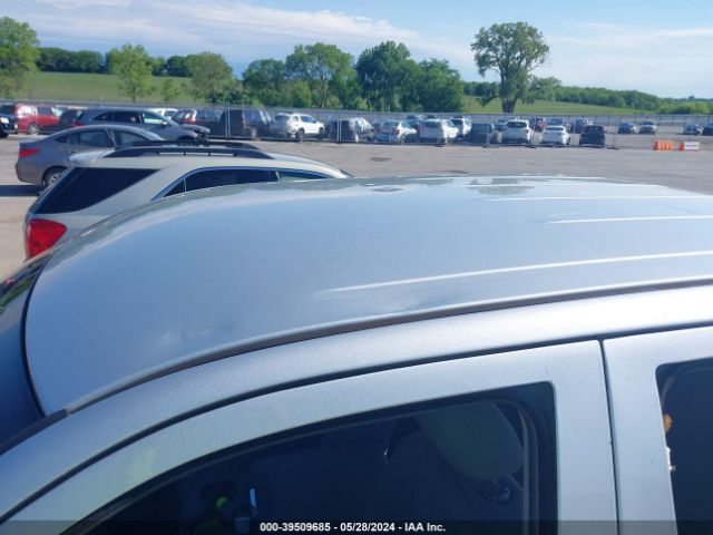 1C6RR7KT6JS352929 RAM 1500 Express  4x4 5'7 Box