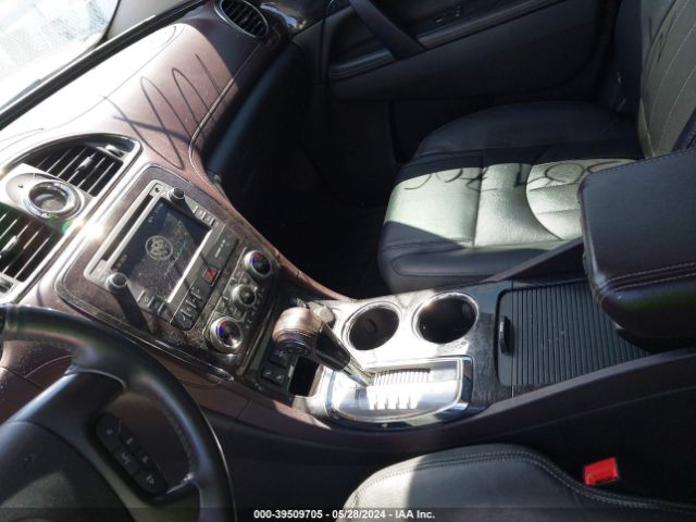 5GAKVBKD2GJ300943 Buick Enclave Leather
