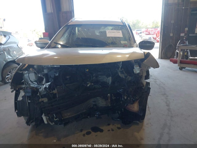 Nissan ROGUE SV 2018 KNMAT2MV6JP618509 Image 11