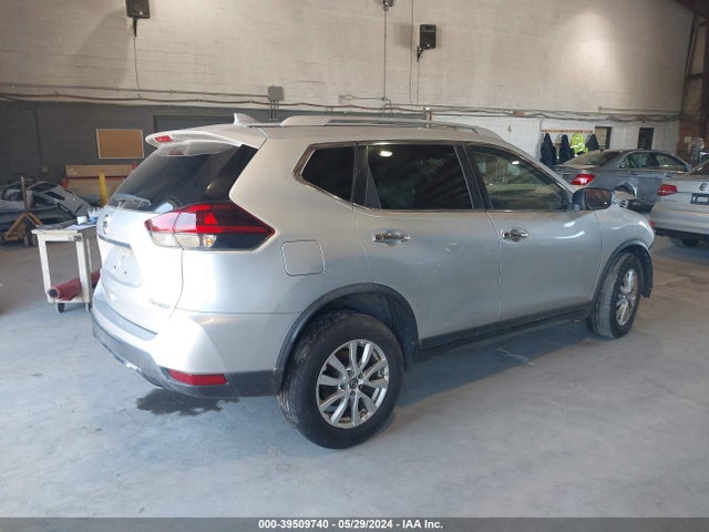 Nissan ROGUE SV 2018 KNMAT2MV6JP618509 Image 4