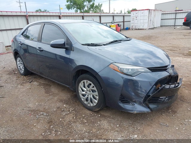 Toyota COROLLA LE 2018 5YFBURHE8JP786722 главное изображение