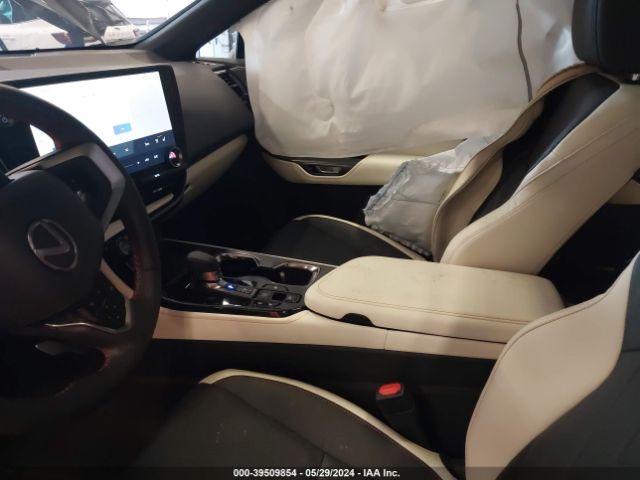2T2HKCEZ2RC018424 Lexus Nx 350h Luxury