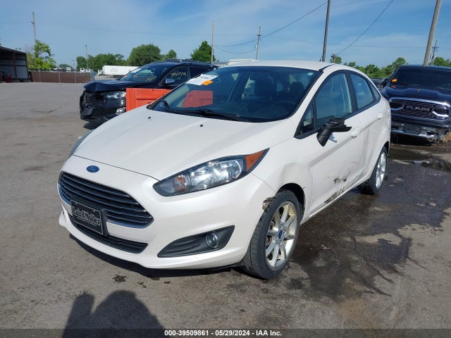 Ford FIESTA SE 2016 3FADP4BJ3GM179500 Image 2