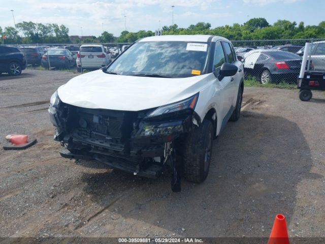 JN8AT3AA4MW003365 Nissan Rogue S Fwd