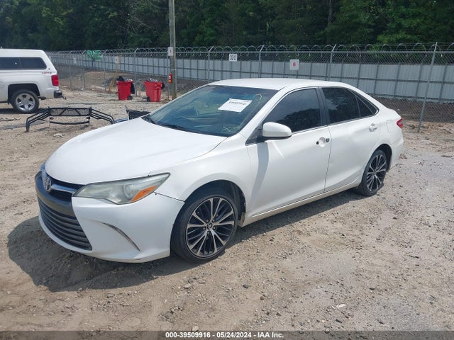 Toyota CAMRY LE 2015 4T1BF1FK6FU489247 Image 2