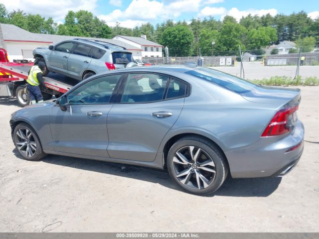 7JRA22TM0KG007003 Volvo S60 T6 R-design