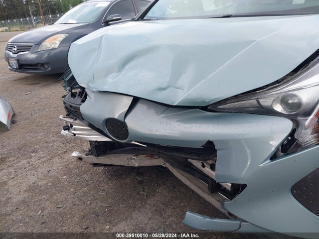 Toyota Prius Two 2016 JTDKBRFU4G3016213 Image 19