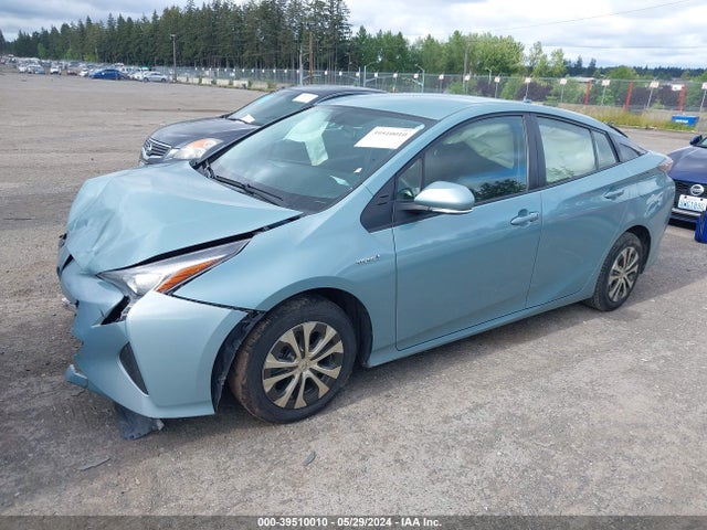 Toyota Prius Two 2016 JTDKBRFU4G3016213 Image 2