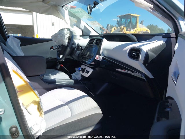 Toyota Prius Two 2016 JTDKBRFU4G3016213 Image 5