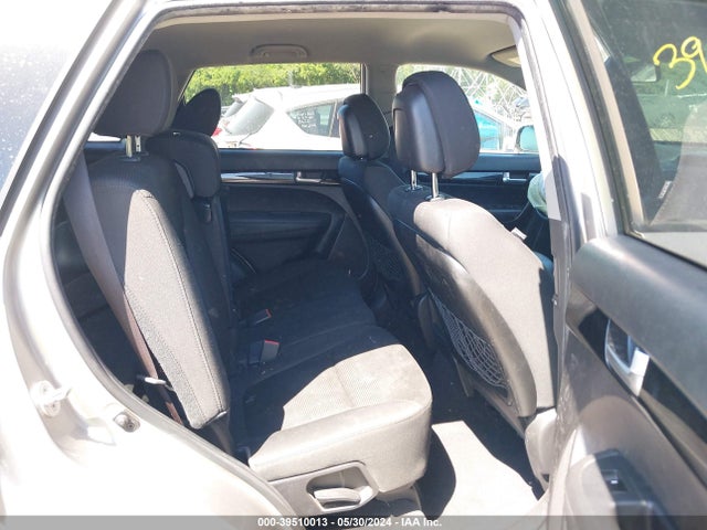 KIA SORENTO LX 2014 5XYKTCA61EG550264 Image 8