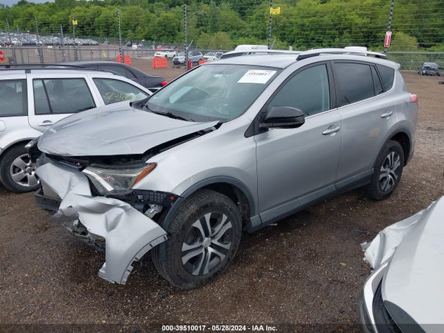 Toyota RAV4 LE 2016 2T3BFREV6GW476873 Image 2