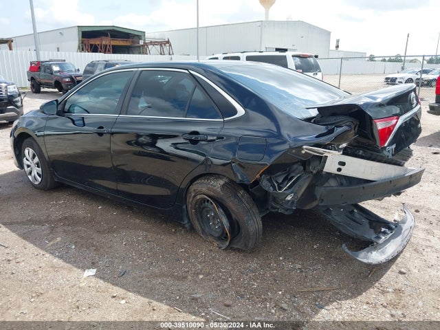 Toyota CAMRY LE 2016 4T4BF1FK8GR572234 Image 3