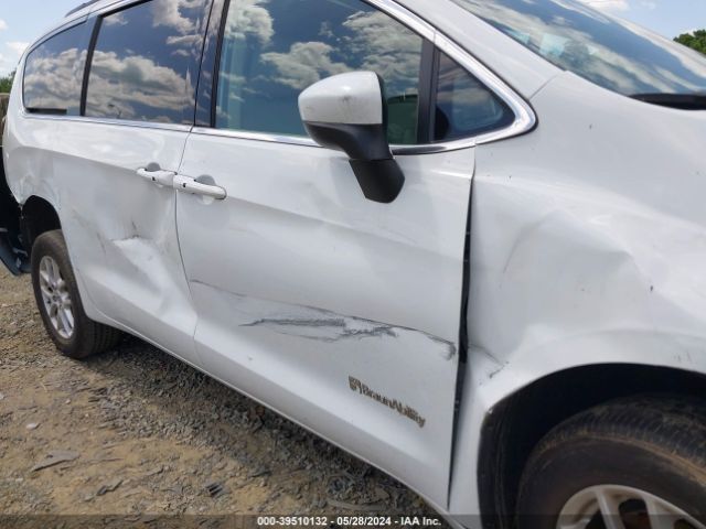 2C4RC1DG3MR566483 Chrysler Voyager Lxi