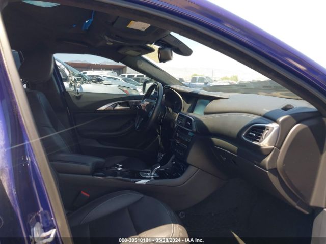 SJKCH5CR4JA046064 Infiniti Qx30 Premium