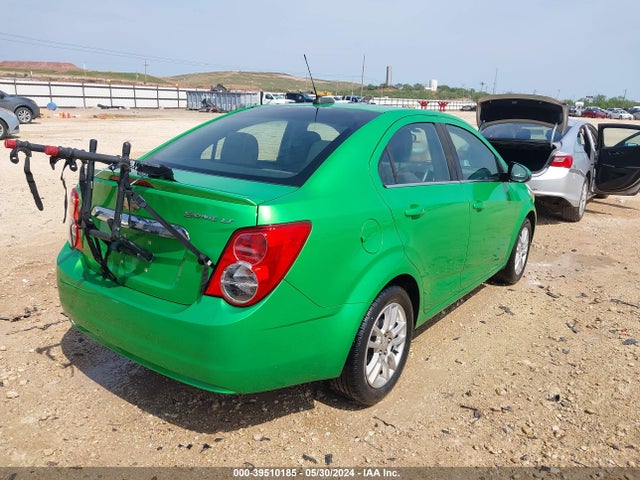 Chevrolet Sonic Lt Auto 2015 1G1JC5SH1F4141987 Image 4