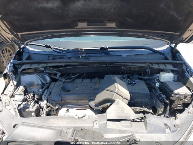 Toyota Highlander Le 2018 5TDZARFH7JS038300 Image 10