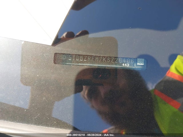Toyota Highlander Le Plus 2019 5TDBZRFH7KS726406 Image 9