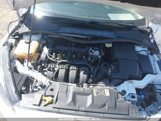 Ford FOCUS SE 2017 1FADP3K29HL279042 Image 10