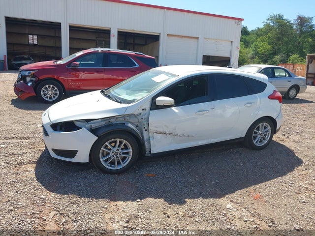 Ford FOCUS SE 2017 1FADP3K29HL279042 Image 6