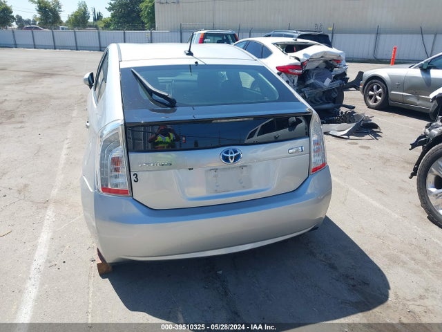 Toyota PRIUS PLUG-IN 2014 JTDKN3DP4E3060727 Image 16
