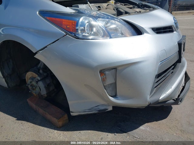 Toyota PRIUS PLUG-IN 2014 JTDKN3DP4E3060727 Image 6