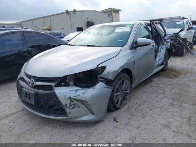Toyota CAMRY SE 2017 4T1BF1FK6HU300891 Image 2