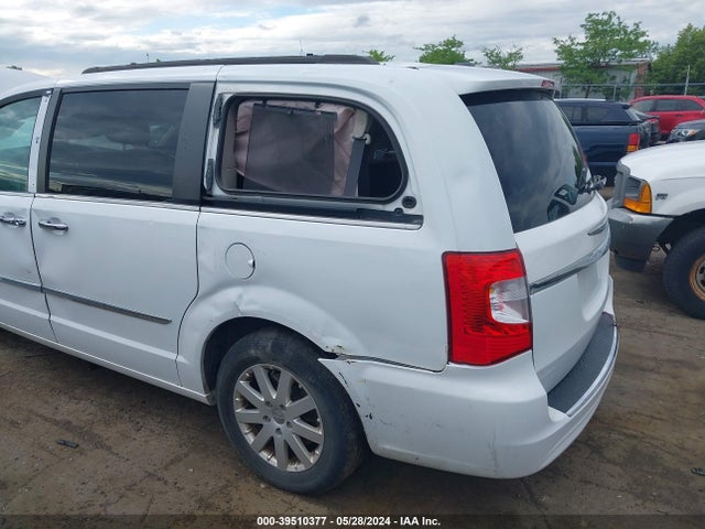 2C4RC1BG9FR665041 Chrysler Town & Country Touring