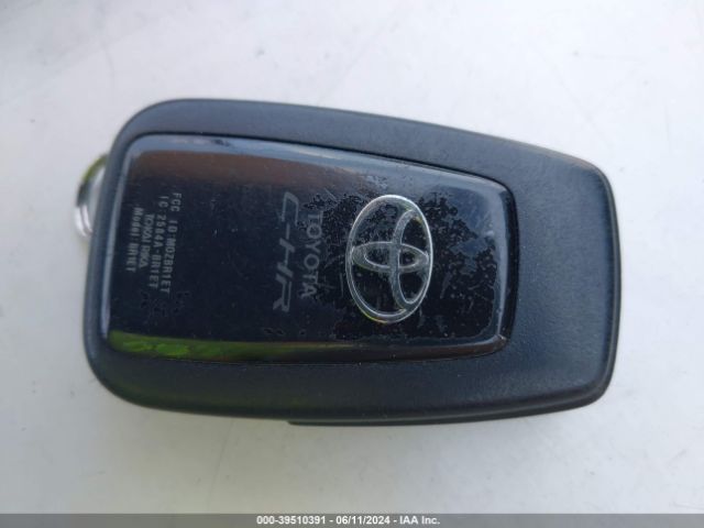 NMTKHMBX6JR048537 Toyota C-hr Xle Premium