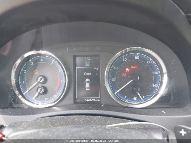 2T1BURHE0KC239722 Toyota Corolla Xse