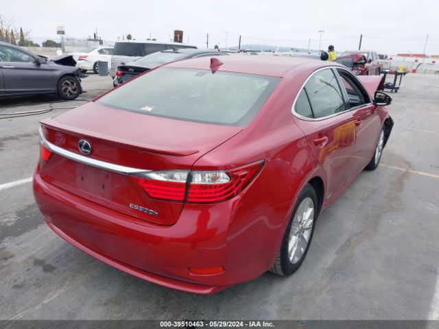 JTHBW1GG5F2096512 Lexus ES 300H