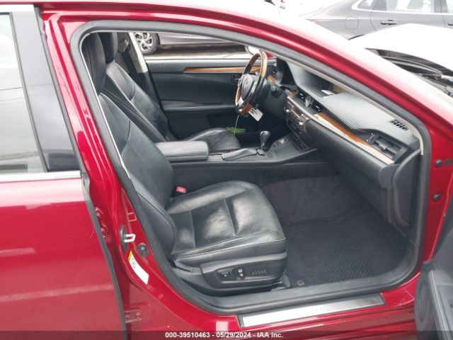 JTHBW1GG5F2096512 Lexus ES 300H