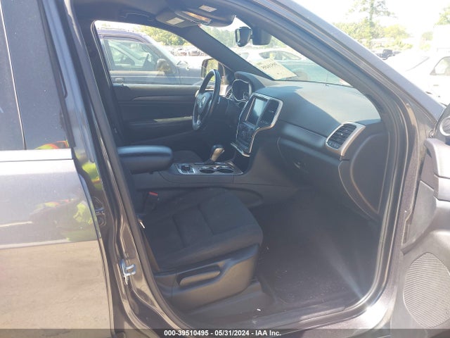1C4RJFAG9GC420688 Jeep Grand Cherokee Laredo