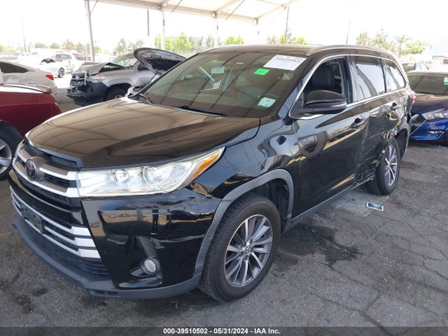 Toyota Highlander Xle 2019 5TDKZRFH3KS560630 Image 2