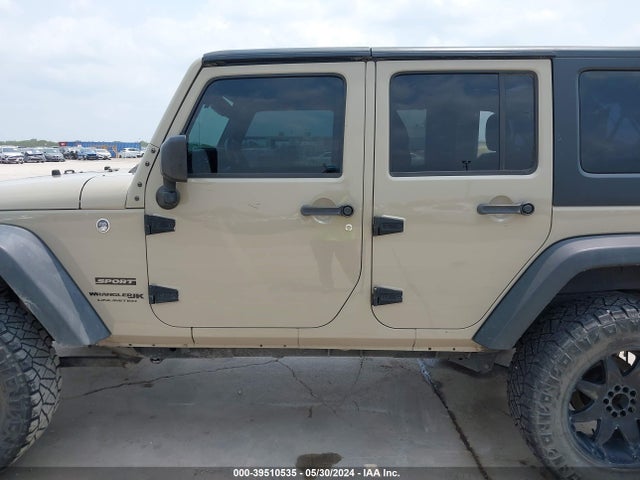 1C4BJWDG9JL809786 Jeep Wrangler Jk Unlimited Sport S 4x4