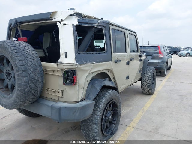 1C4BJWDG9JL809786 Jeep Wrangler Jk Unlimited Sport S 4x4