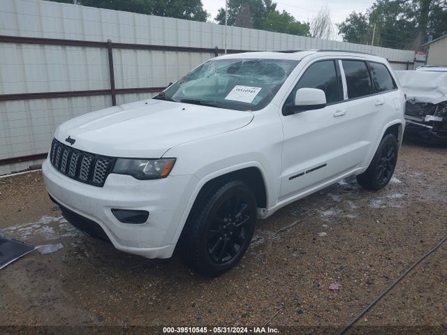 1C4RJEAG4JC338630 Jeep Grand Cherokee Altitude 4x2